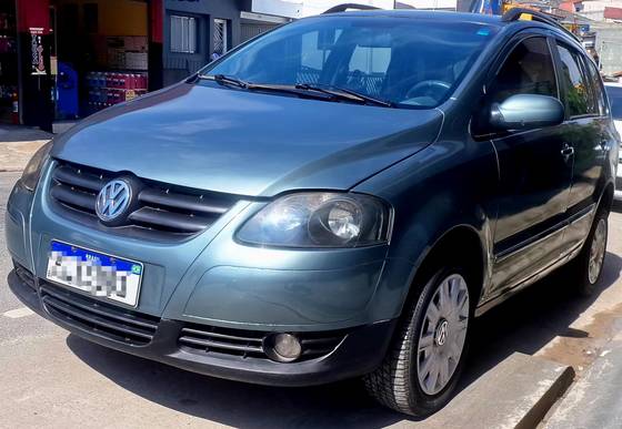 VOLKSWAGEN SPACEFOX 1.6 MI PLUS 8V FLEX 4P MANUAL VOLKSWAGEN SPACEFOX 1.6 MI PLUS 8V FLEX 4P MANUAL